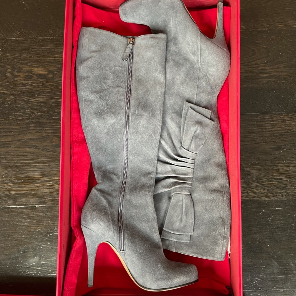 Valentino Gray Suede knee length Boots with Bow size 39